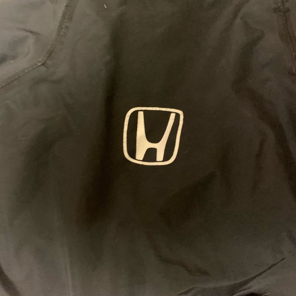 Nike - Picture 2 of 3